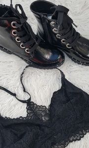 combat boots